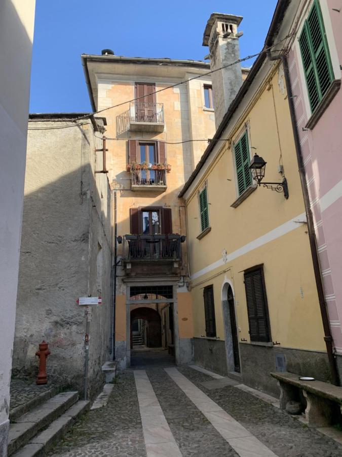 Sogni Nel Castello Apartment Crevoladossola Luaran gambar